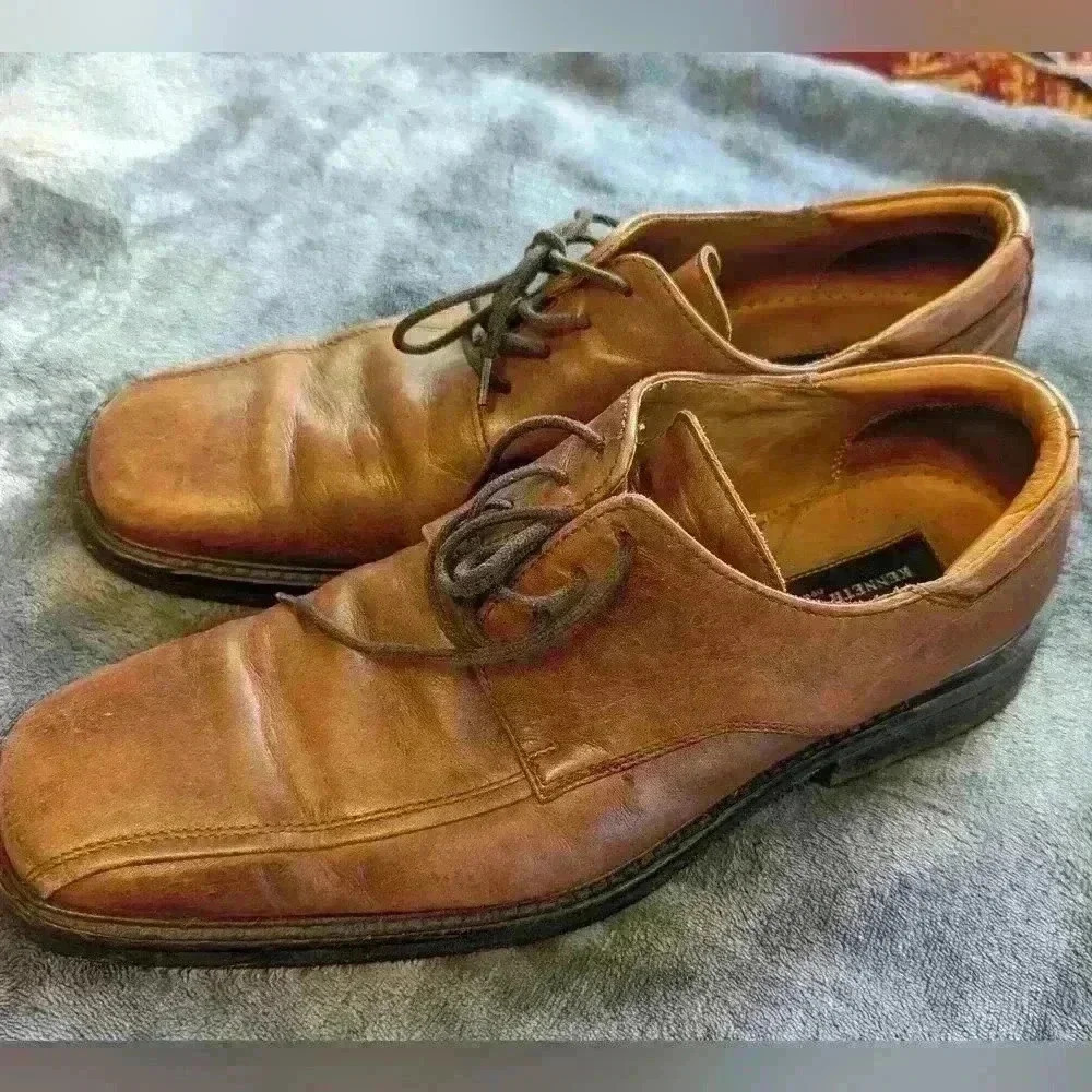 Kenneth Cole Brown LEATHER Square toe Derbys Dress Shoes Men's 9.5